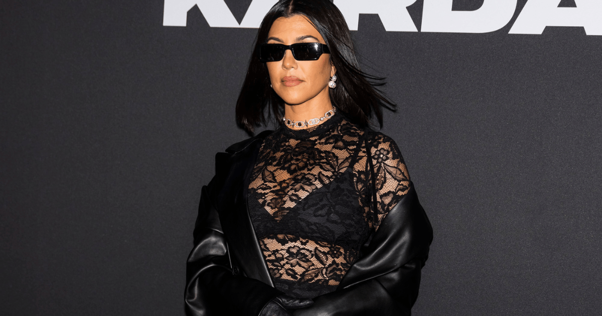 Where to Get Kourtney Kardashian’s Minimalistic Pinky Ring